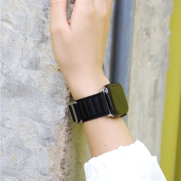 NEW BLACK Loop Adjustable Strap for Apple Watch - Picture 5 of 7